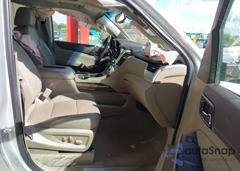 2019 GMC Yukon Xl Slt z USA, uszkodzony, nr VIN 1GKS2GKC8KR321578